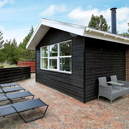 Two-bedroom Holiday In 27 Nyaraló *