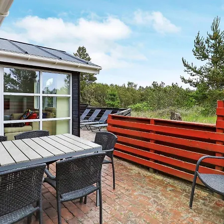 Two-bedroom Holiday In 27 Nyaraló *