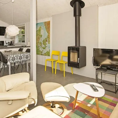 Two-bedroom Holiday In 27 Blåvand